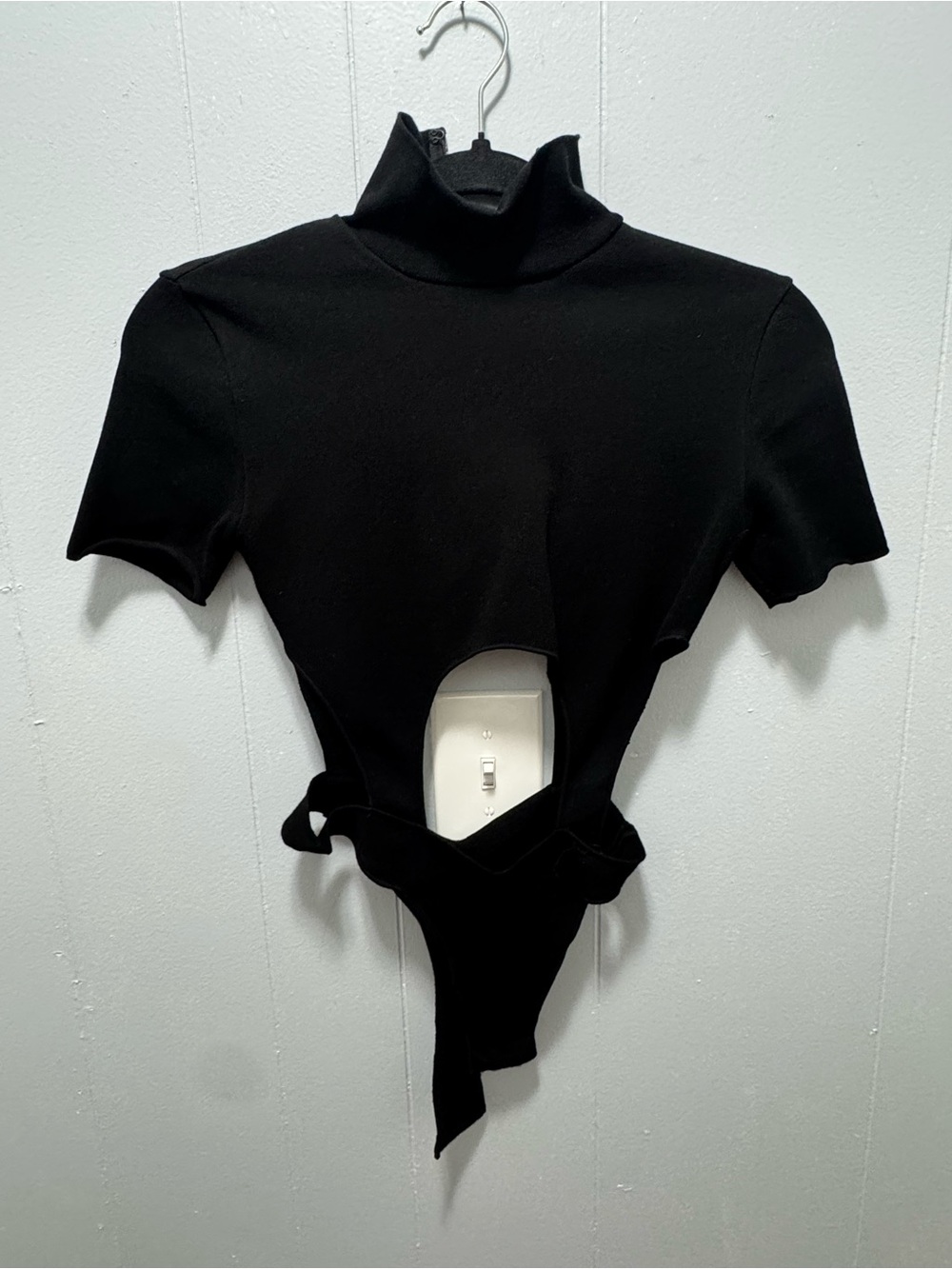 Mugler Black Short-Sleeve Turtleneck Cutout Bodysuit